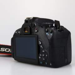 (Myyty) Canon EOS 700D runko (SC: 52410) (käytetty)