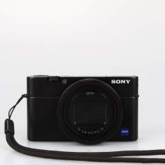 Sony RX100 VII -digitaalikamera (Käytetty) (Takuu)