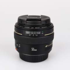 Canon EF 50mm f/1.4 (Käytetty)