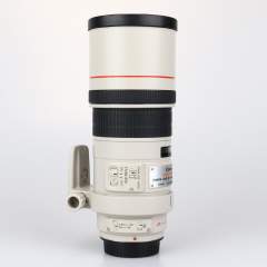 (Myyty) Canon EF 300mm f/4 L IS USM tele-objektiivi (käytetty)