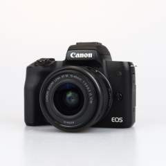 (Myyty) Canon EOS M50 + 15-45mm - Musta (käytetty)