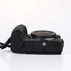 (Myyty) Nikon Z6 runko (SC: 10300) (käytetty)