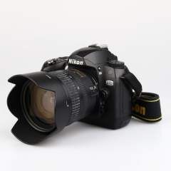 Nikon D70 (SC:16805) + Nikkor AF-S 18-70mm f3.5.-4.5G ED-IF DX (käytetty)