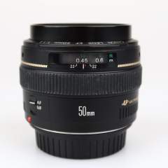 Canon EF 50mm f/1.4 USM (käytetty)