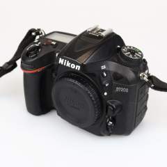 (Myyty) Nikon D7200 runko (SC 54110) (käytetty)