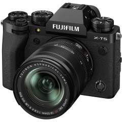 FujiFilm X-T5 + 18-55mm F2.8-4.0 OIS Kit - Musta