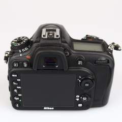 (Myyty) Nikon D7200 runko (SC 21680) (käytetty)