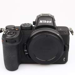 (myyty) Nikon Z5 runko (SC 3715) (käytetty) (Takuu)