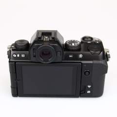 (Myyty) Fujifilm X-S10 runko (SC 28945) - Musta (käytetty) (takuu)