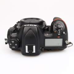 (Myyty) Nikon D500 -runko (sc 107085) (käytetty)
