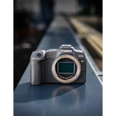 Canon EOS R8 -runko + 300€ Cashback