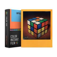 Impossible 600 Color värifilmi värikehyksillä