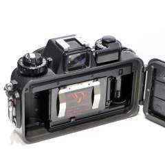 (Myyty) Nikon Nikonos V + Nikkor 35mm f/2.5 (käytetty)