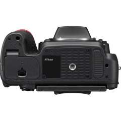 Nikon D7500 + AF-S 18-300mm VR Kit
