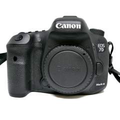 (Myyty) Canon EOS 7D mark II runko (SC: 20890) (Käytetty)