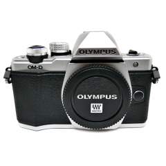 (Myyty) Olympus OM-D E-M10 Mark II (SC:4860) (käytetty)