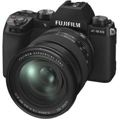 FujiFilm X-S10 + XF 16-80mm F4 Kit