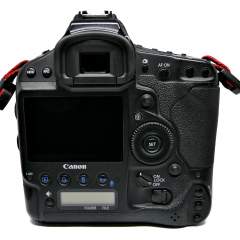 (Myyty) Canon EOS 1DX (SC:120000) (käytetty)
