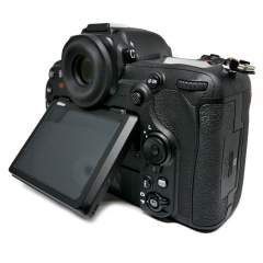 (Myyty) Nikon D500 runko (SC:4555) (käytetty)