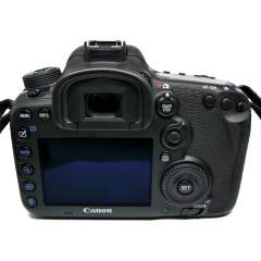 (Myyty) Canon EOS 7D Mark II (käytetty) 