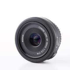 Canon EF 40mm f/2.8 STM (käytetty)