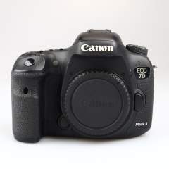 (Myyty) Canon EOS 7D Mark II runko (SC:106148) (käytetty) 