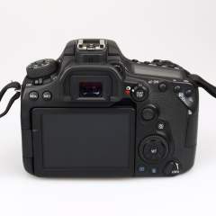(Myyty) Canon EOS 90D runko (SC: max 19000) (käytetty)