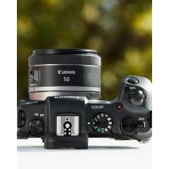 Canon RF 50mm F1.8 STM -objektiivi