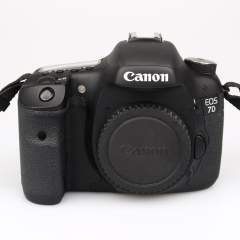 (Myyty) Canon EOS 7D runko (SC 10610) (käytetty)