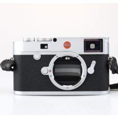 Leica M10 järjestelmäkamera runko - Hopea (käytetty)