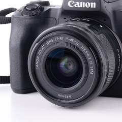 (Myyty) Canon EOS M50 + 15-45mm (SC: <1000) (käytetty)