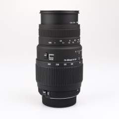 Sigma 70-300mm f/4-5.6 DG Macro (Nikon) (käytetty)