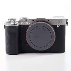 Sony A7C (SC: 220) (käytetty)