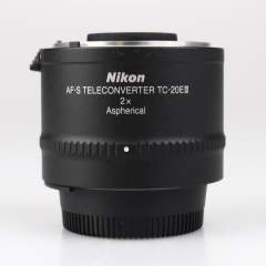 Nikon AF-S Teleconverter TC-20E III 2x -telejatke (käytetty)