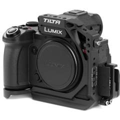 Tilta Half Camera Cage for Panasonic S5 II/IIX - Musta